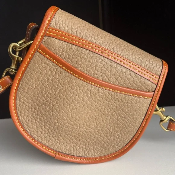 Vintage Dooney and Bourke Awl Taupe Leather Big Duck Crossbody Bag - Picture 4 of 16